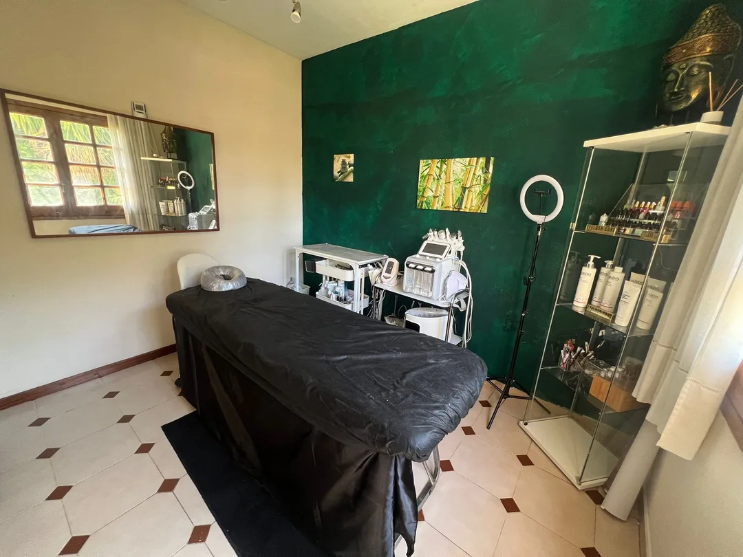 Cabina de estética para tratamientos faciales BB Glow